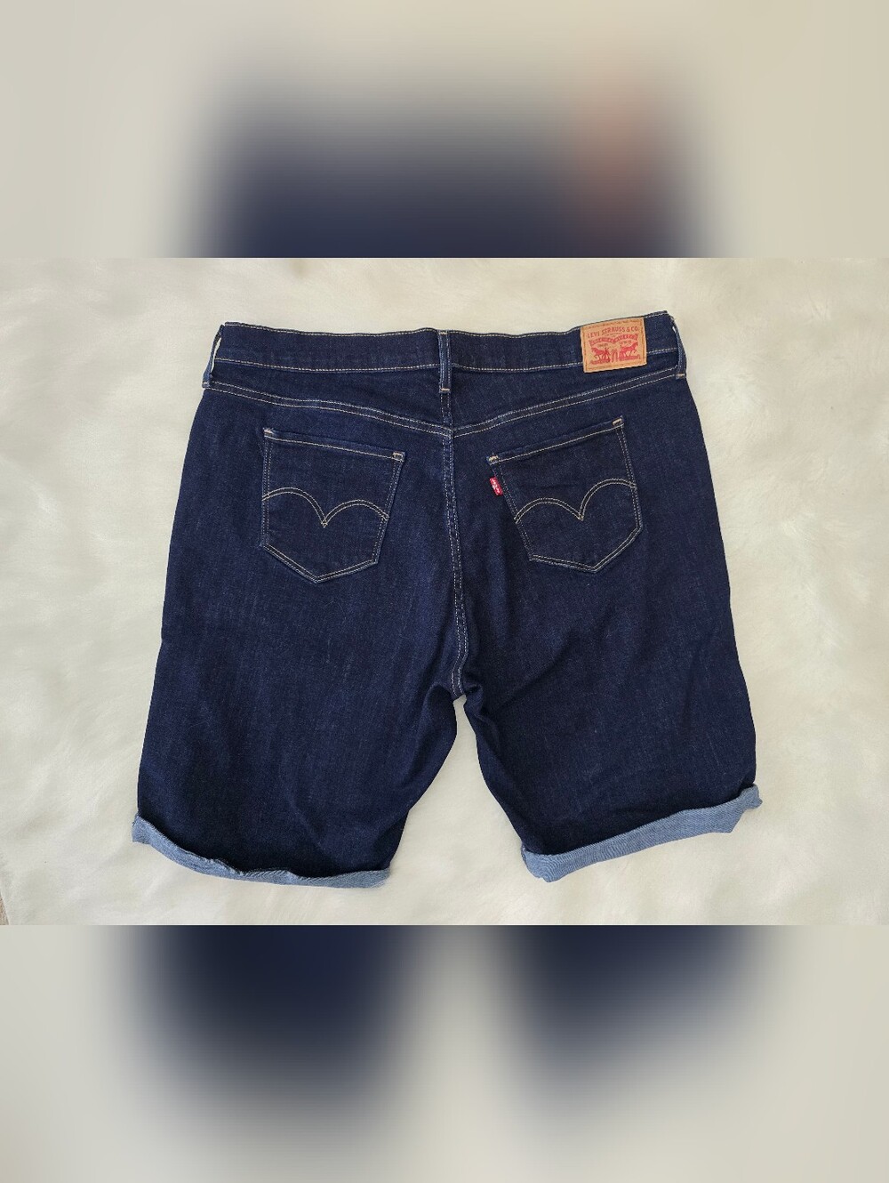 Levi’s Classic Bermuda Shorts- 18W - Picture 3 of 4